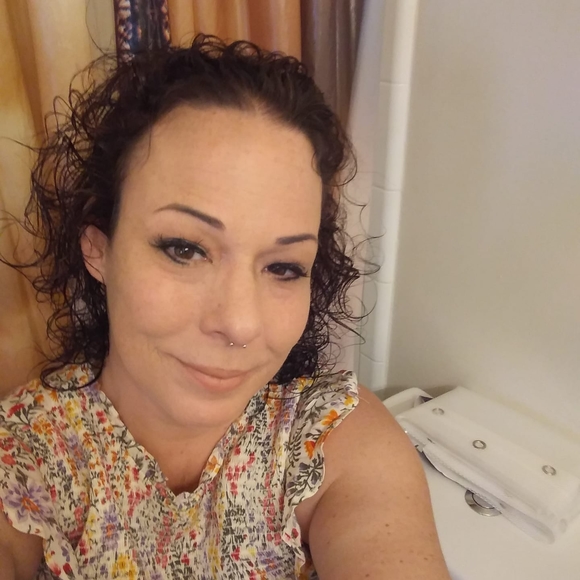 Meet the Posher Other - Meet your Posher, Jennifer